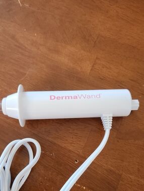DermaWand Facial Treatment Device - Women Skincare